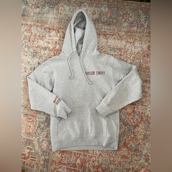 Taylor Swift Official Merch - Small - Picture 4 of 5